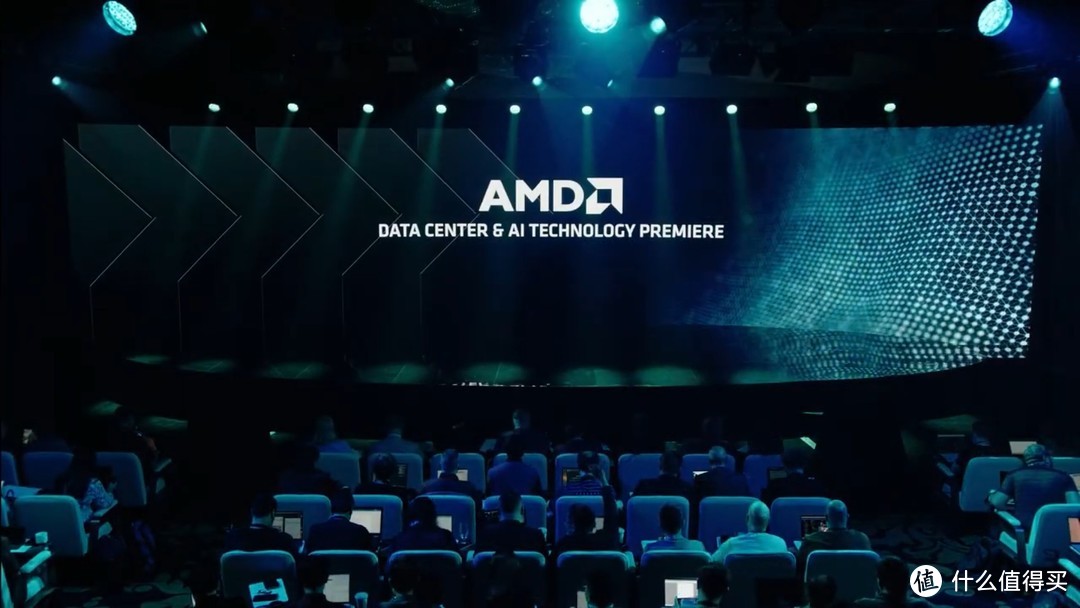 天下无敌！AMD 128核霄龙 三缓1.1G 最强AI显卡MI300X 发布