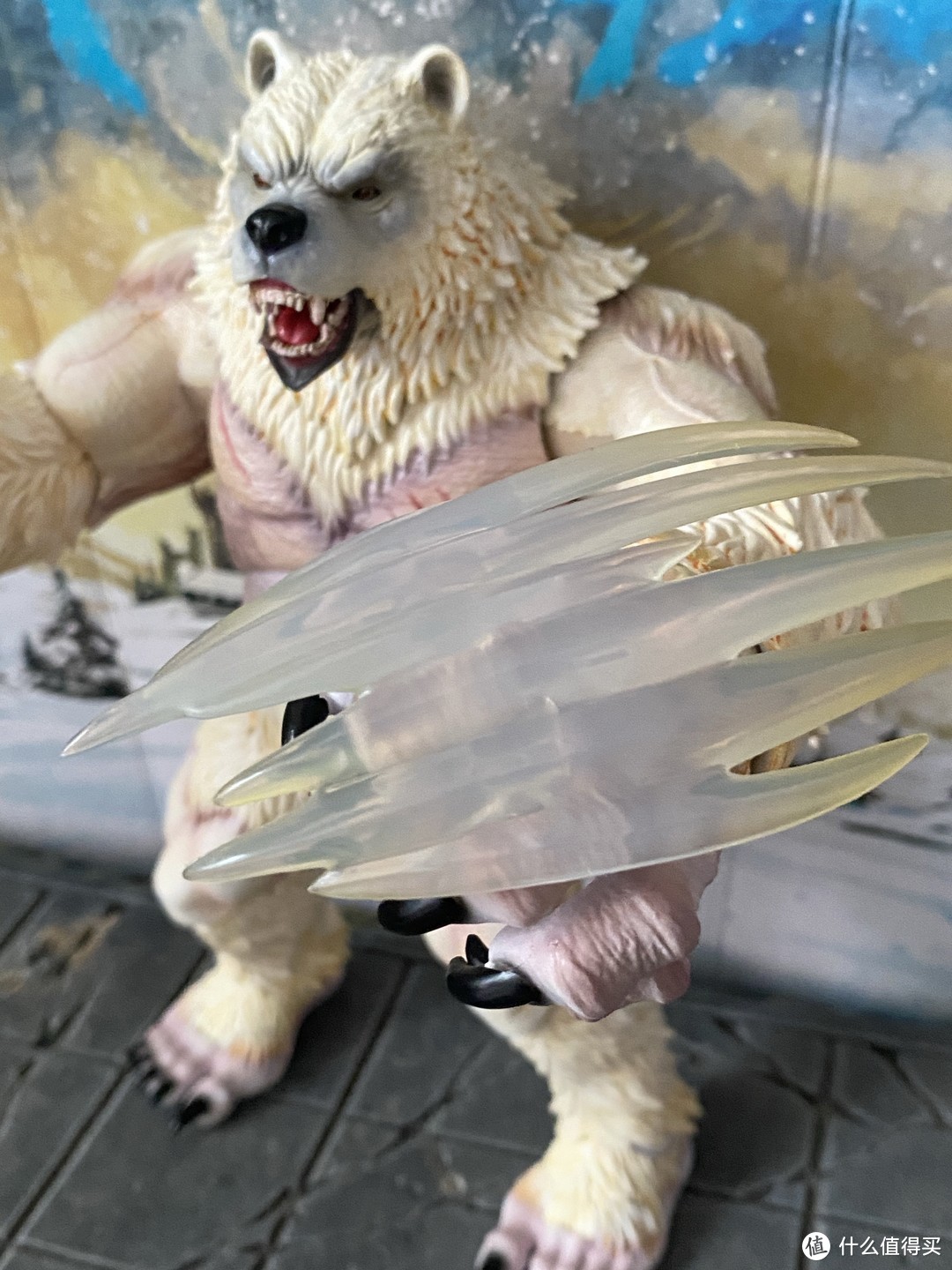 momery toys冰霜之心白熊战士