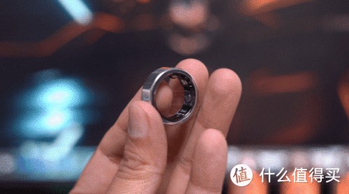 让人惊喜的超迷你智能穿戴设备QuzzZ Ring智能戒指