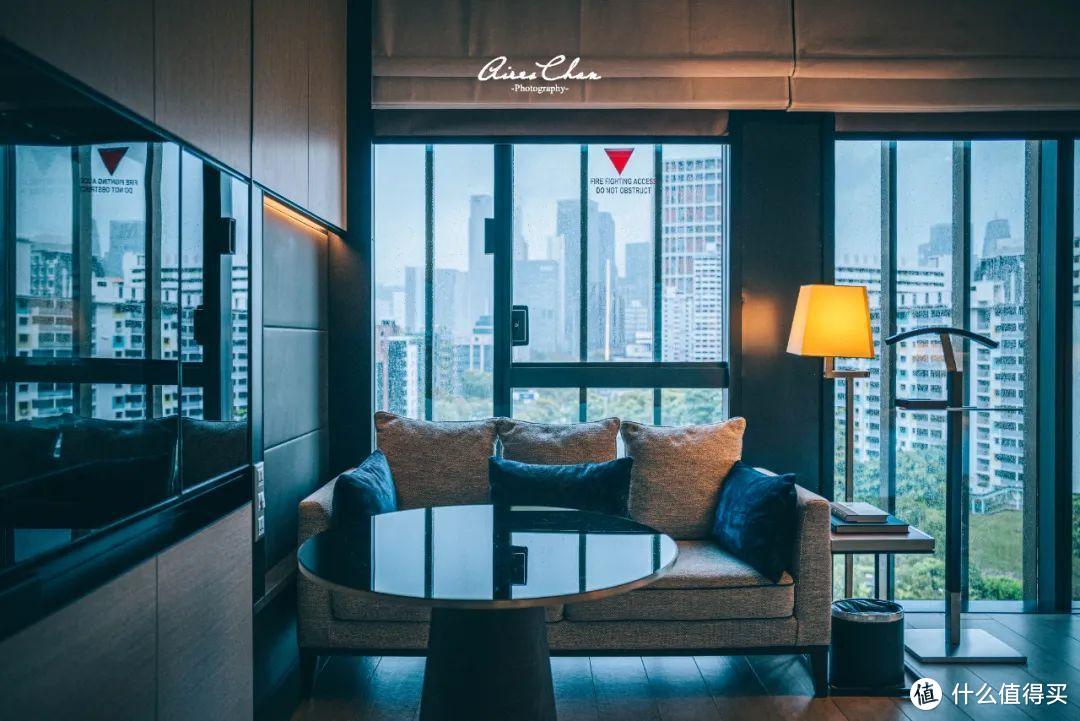 这家宜商宜居的洲际酒店，开在了新加坡河畔的静雅之地