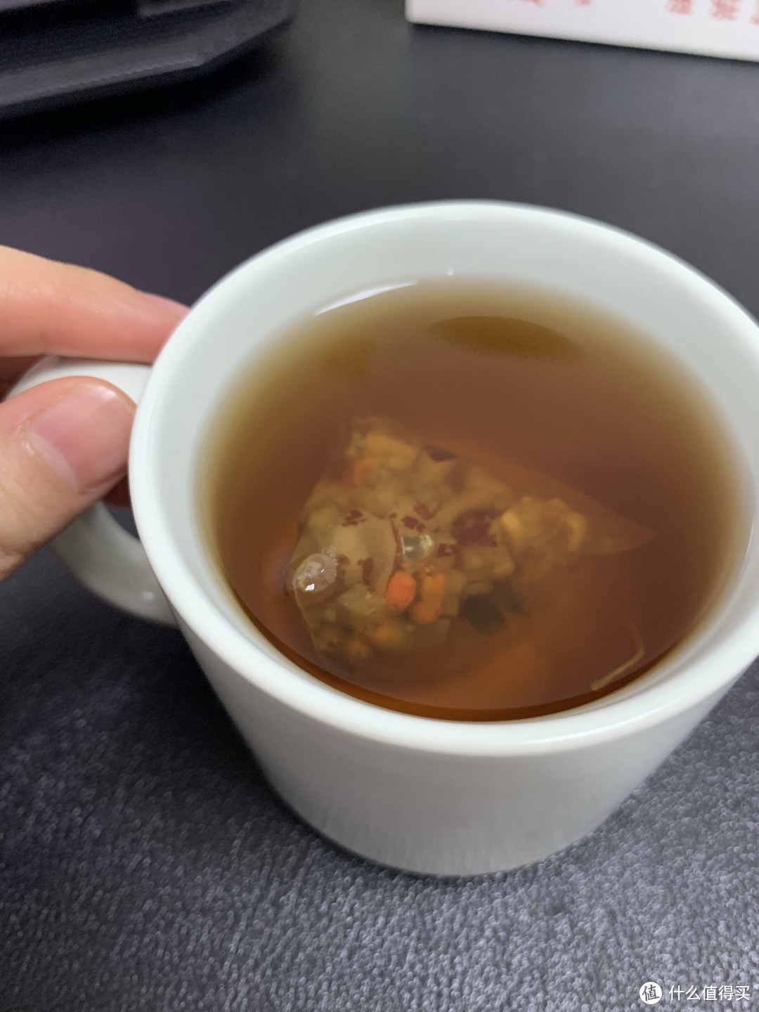桂圆枸杞红枣茶，常泡来喝