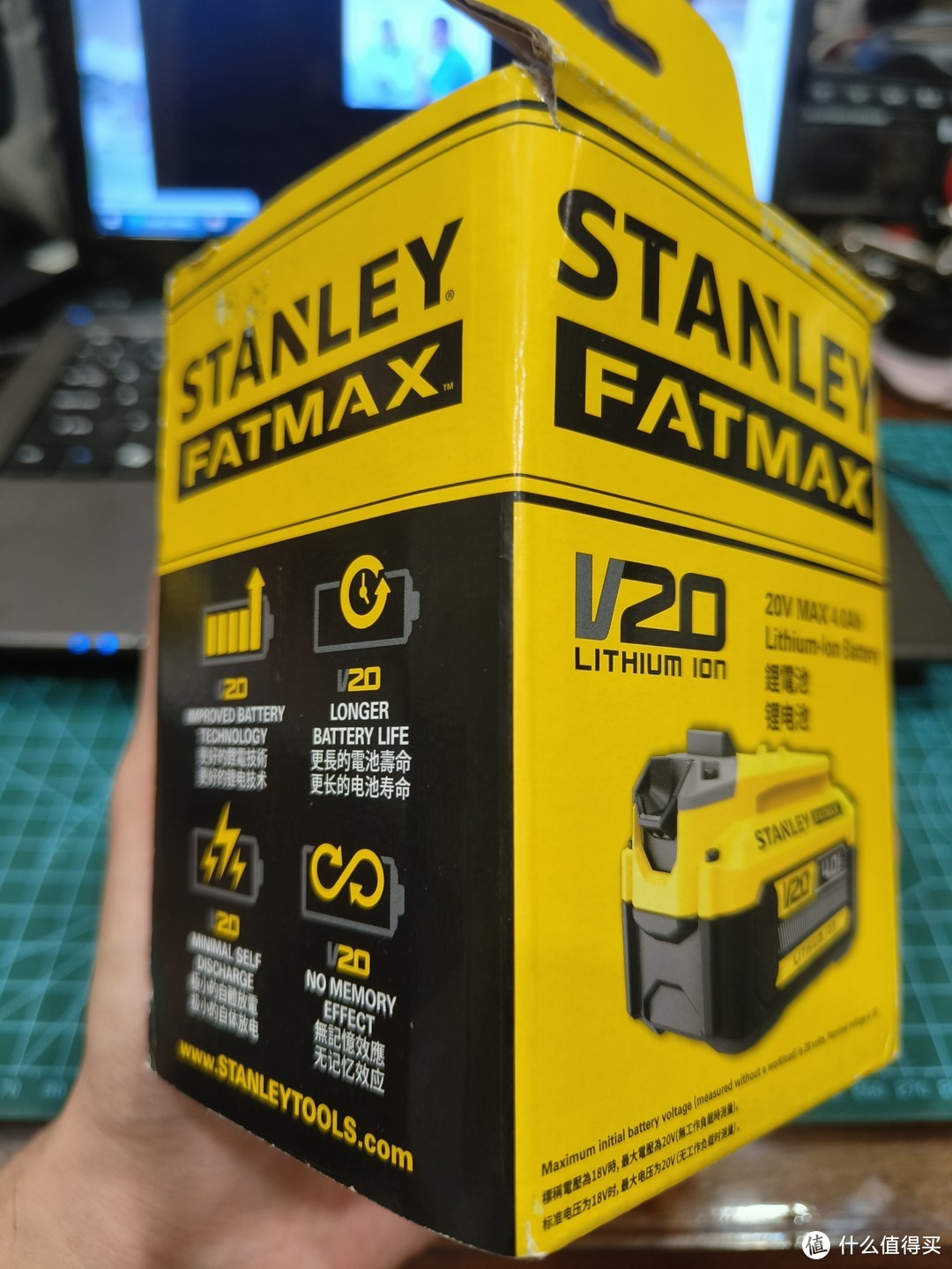 史丹利Fatmax系列20v锂电高压清洗机（SFMCPC93B-XJ-A9）洗车实测