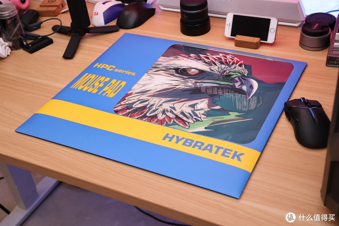鼠标垫也能“卷” HYBRATEK苍鹰电竞鼠标垫 