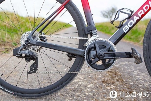 SRAM Rival eTap AXS 使电子变速比以往任何时候都更加经济实惠