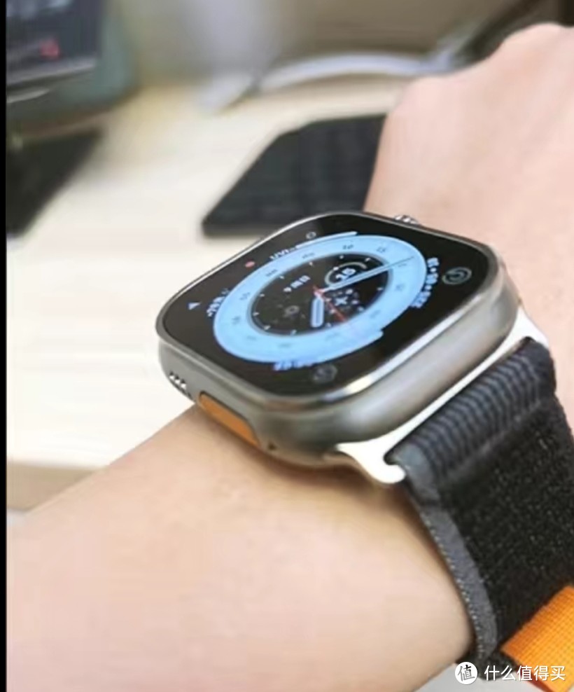 Apple Watch Ultra 49mm GPS+蜂窝款 智能运动苹果手表