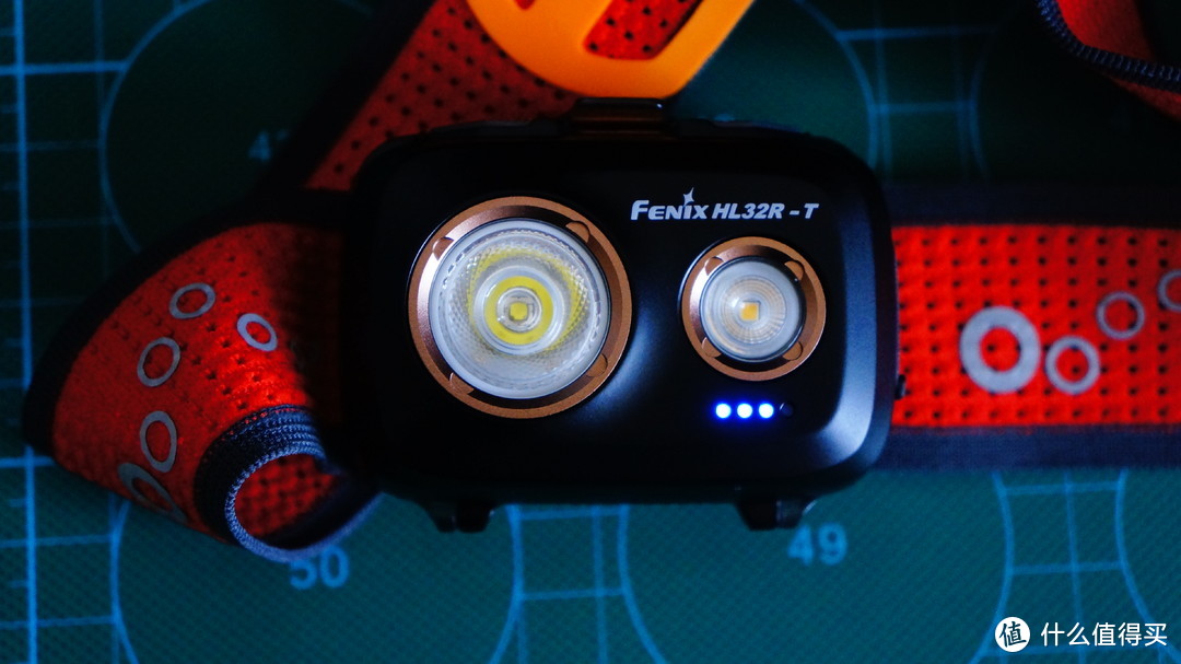 夜跑最佳伙伴——菲尼克斯HL32R-T轻量化头灯