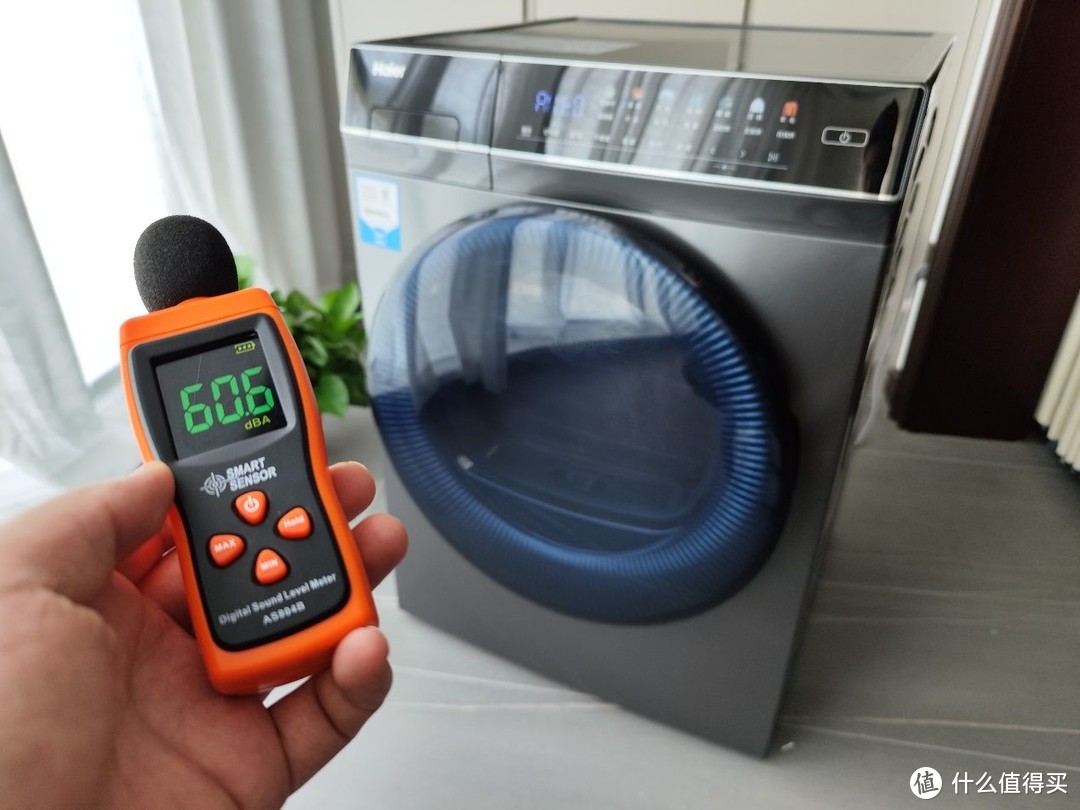 海尔晶彩热泵烘干机/干衣机上手体验及测评：拥有一台豪华烘干机/干衣机是一种什么体验?
