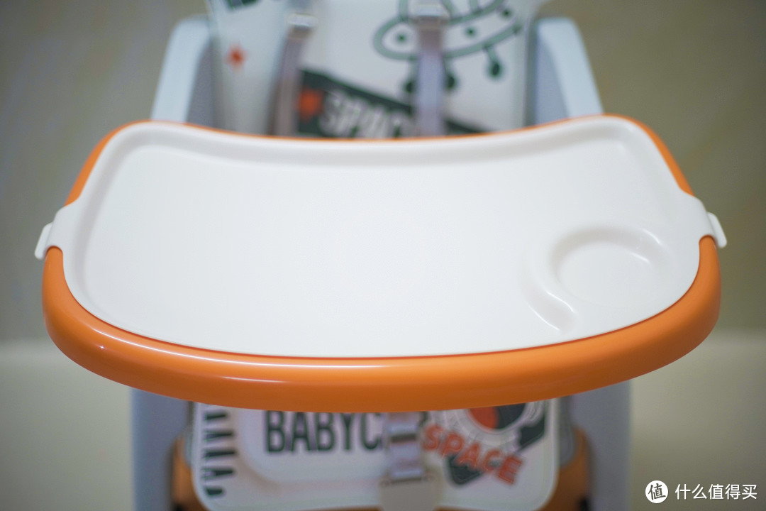 Babycare宝宝百变餐椅：一椅多用，让宝宝吃饭变成乐趣！
