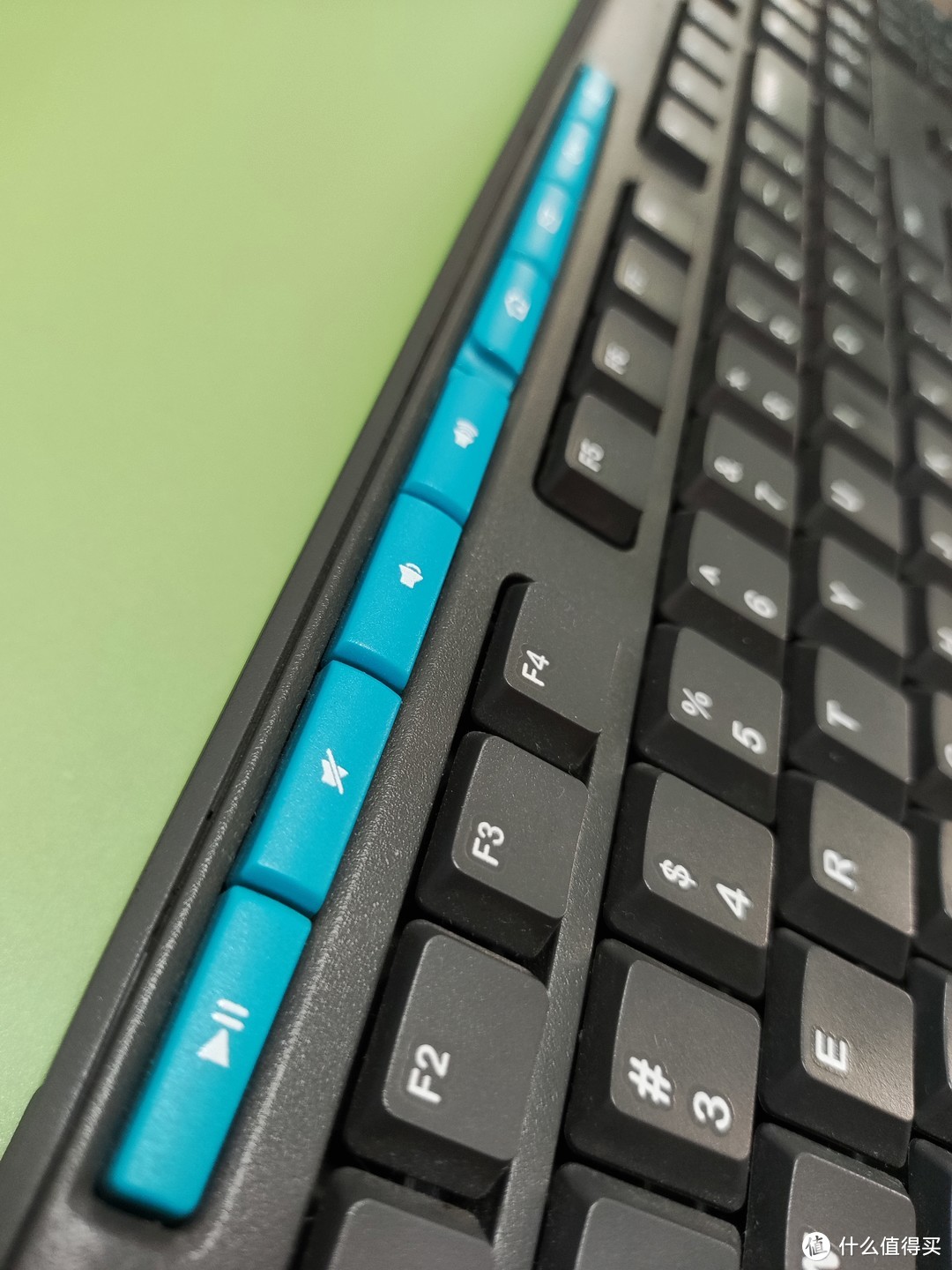罗技键盘鼠标MK275，带数字键盘+大方向键，使用感受如何？