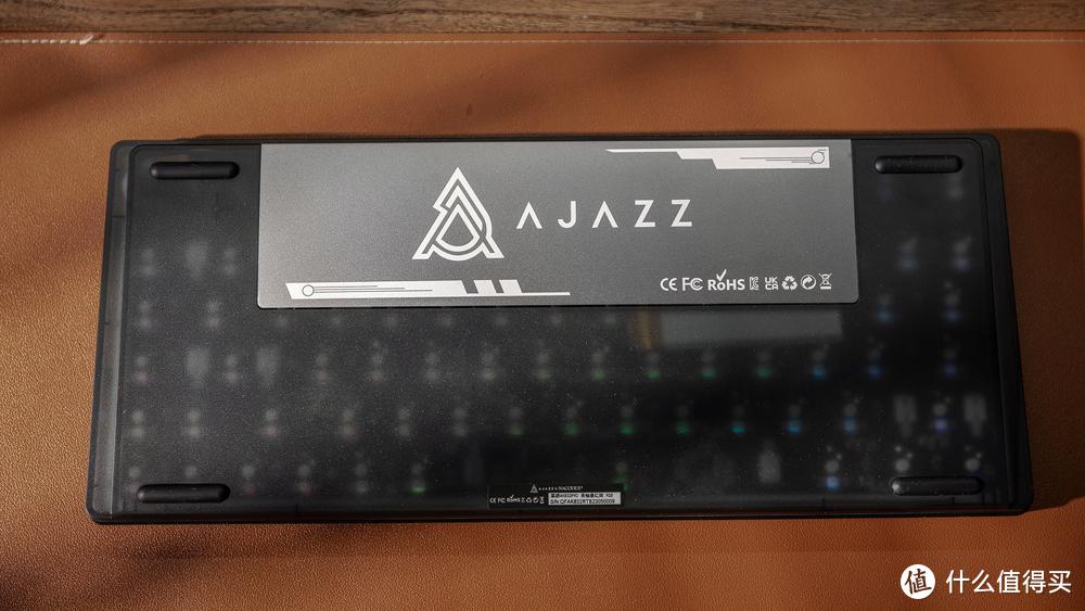 gasket结构的矮轴机械键盘，黑爵AK832pro 开箱