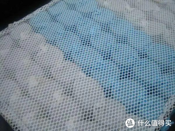 可拆卸床垫中常见的大眼网布