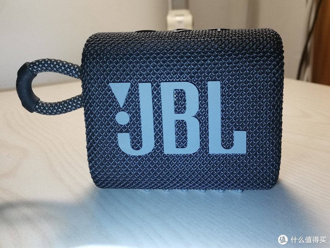 颜值漂亮的JBL go3蓝牙音箱