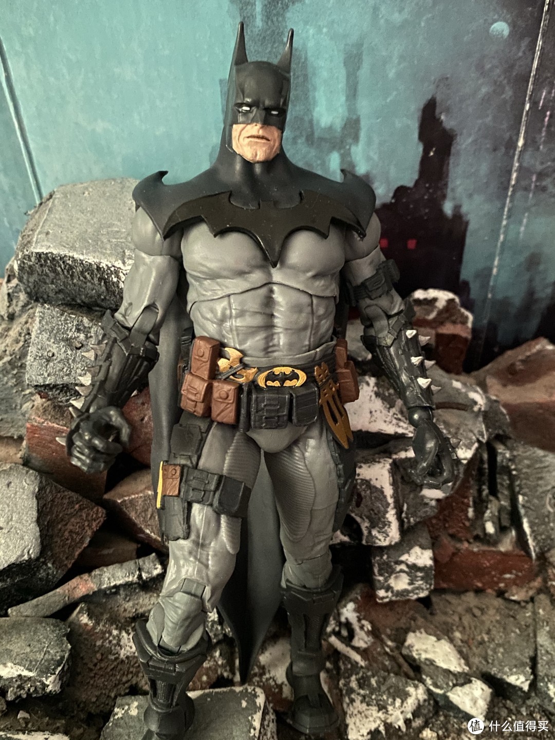 设计师居然拿自己的头做蝙蝠侠？