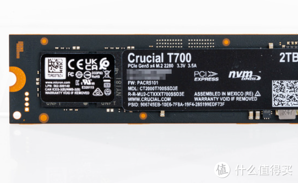 美光 Crucial T700 Gen5 SSD