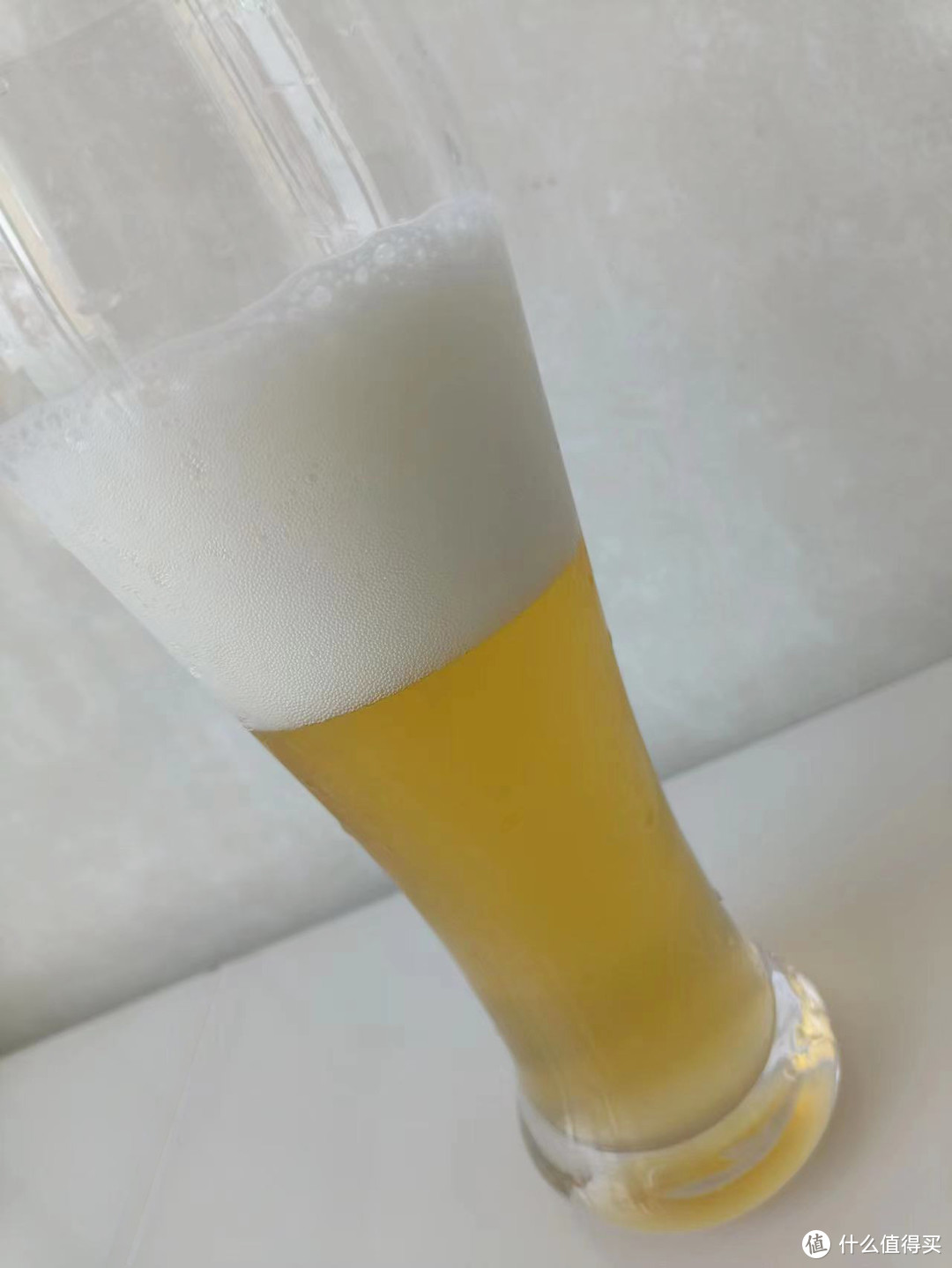 拜仁巴赫-芒果精酿啤酒，一款适合女生聚餐时喝的啤酒，口感清爽香甜。