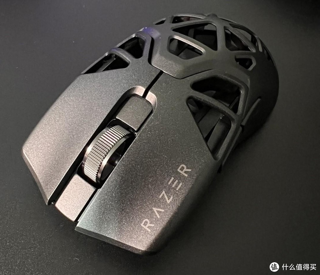 生活就得带点绿-Razer 雷蛇毒蝰 Viper Mini Signature EditionRazer开箱