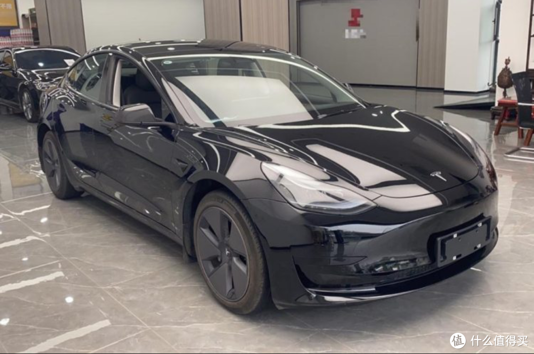 试驾特斯拉 Model 3：驶入未来的电动体验