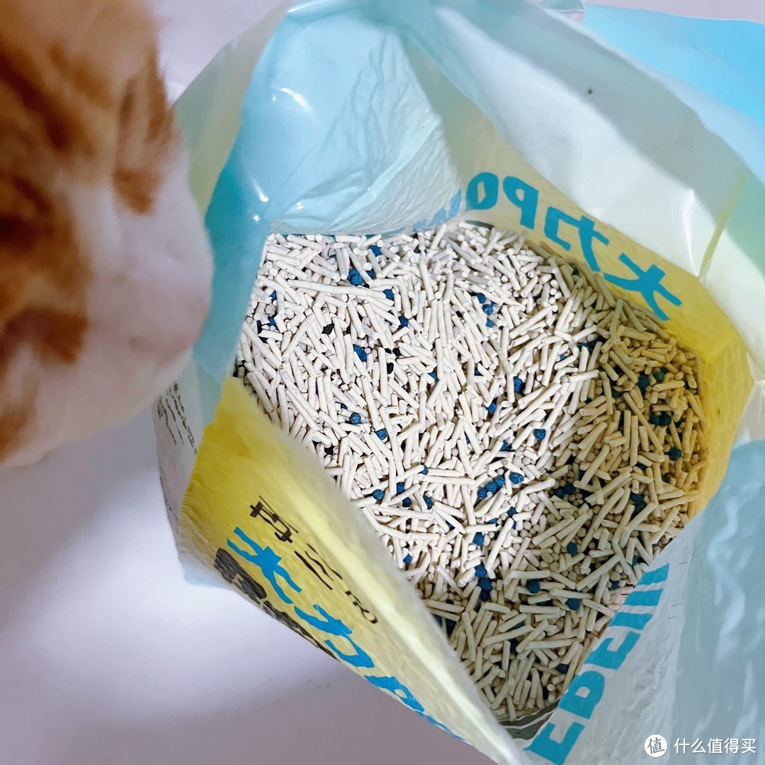近期一直用的养宠清洁好物『再三』混合猫砂，除臭效果真不错！好价必囤！
