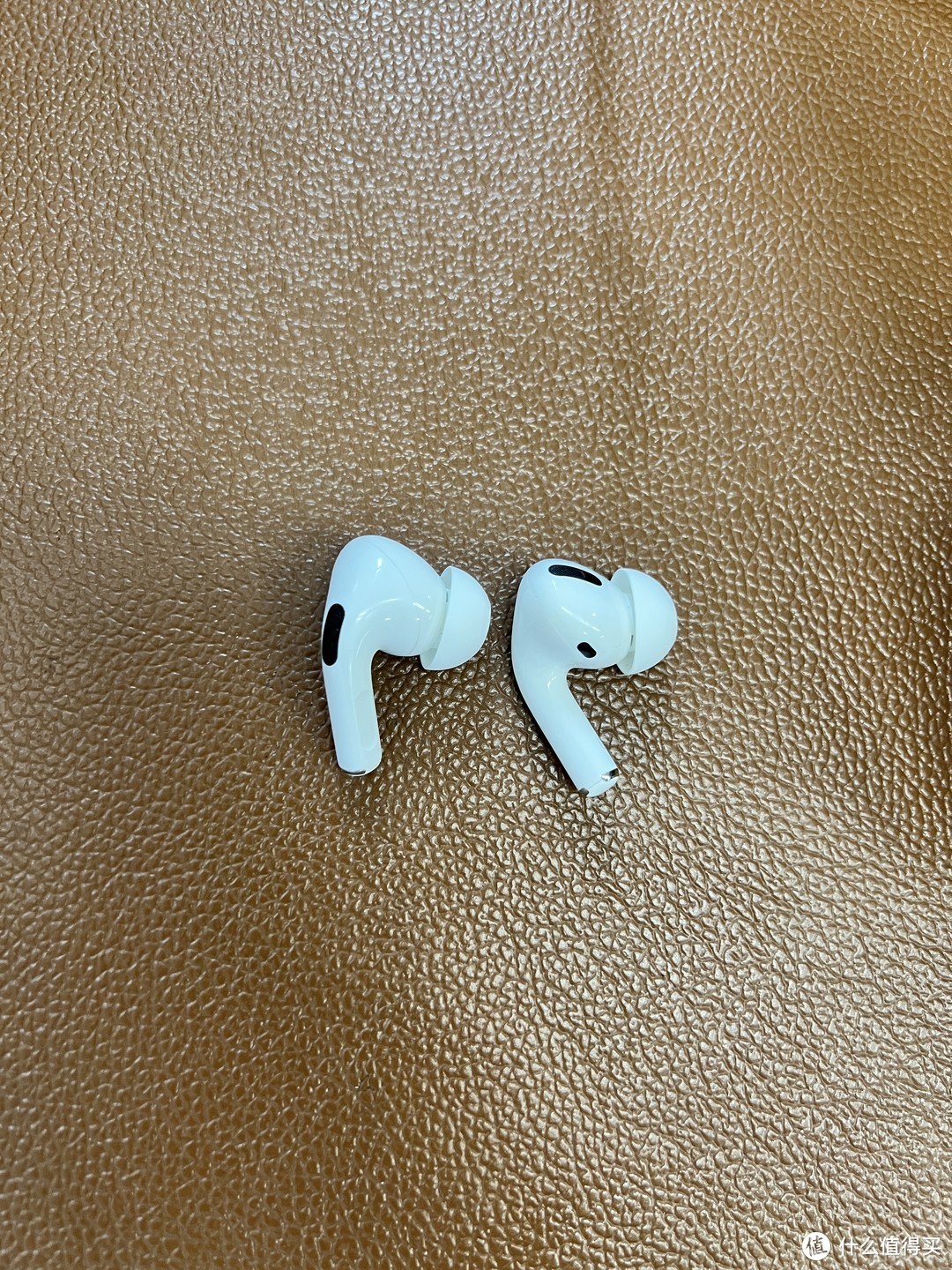 苹果Airpods Pro终于用到需要更换耳塞了