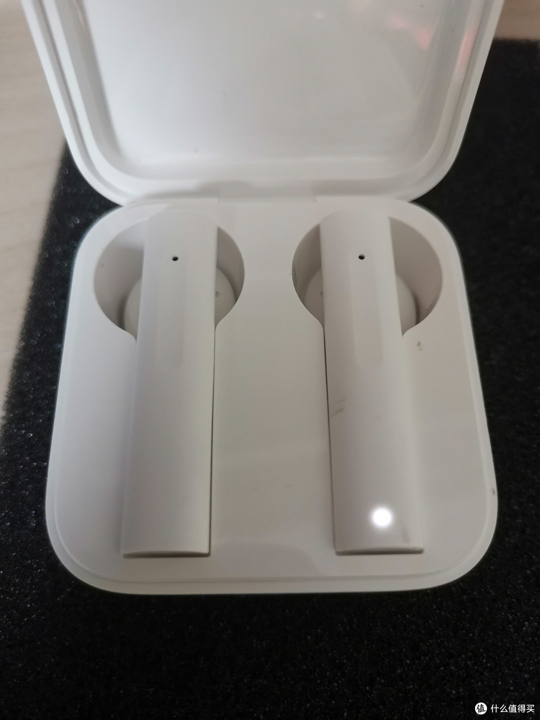 67蓝牙耳机小米air2 se,比想象中要出色