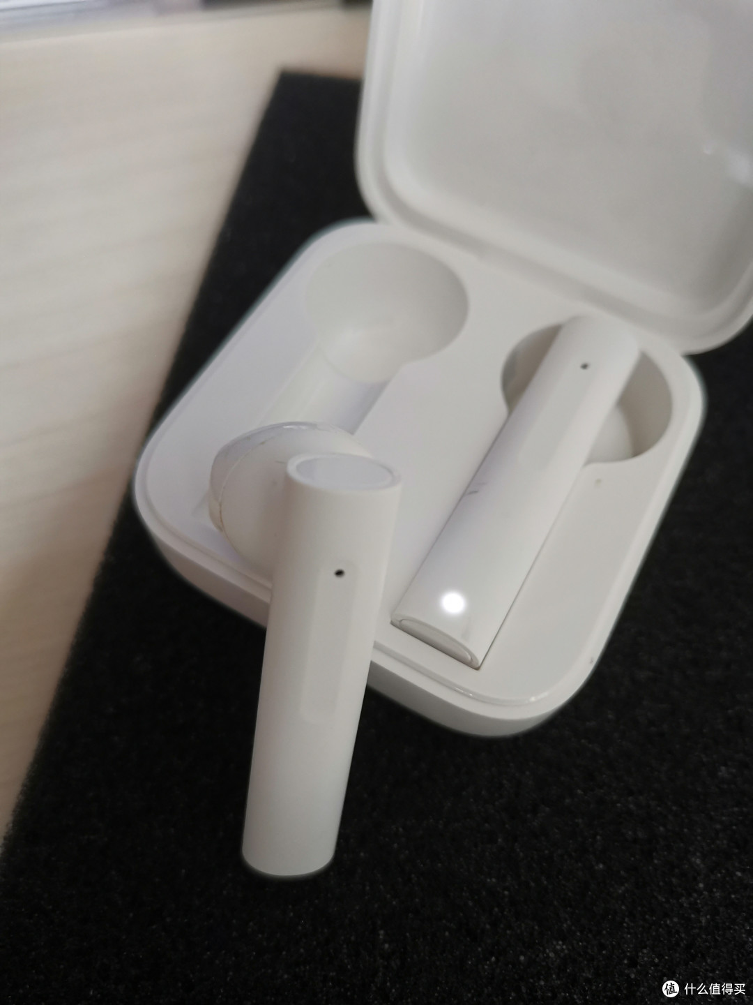 67蓝牙耳机小米air2 se,比想象中要出色