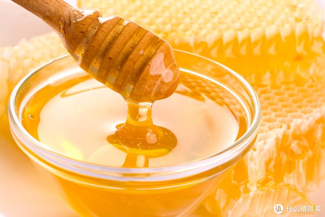 双糖：红糖和白糖有什么区别？蜂蜜比蔗糖更健康吗？
