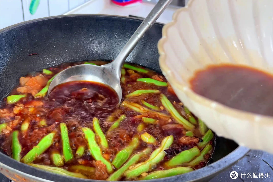 豆角焖面怎么做？教河南传统做法，好吃又方便，不粘锅，不夹生