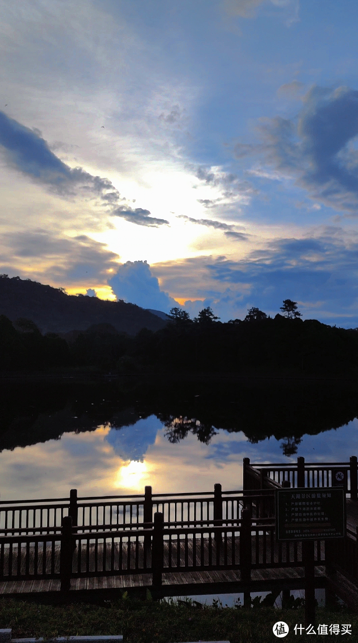 避暑！三个不踩雷景点！2天1晚游海南陵水-吊罗山