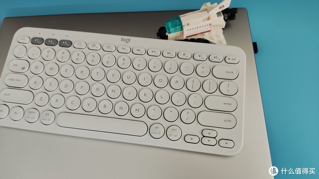 罗技K380 多设备蓝牙键盘，小巧方便，第一感觉：好重