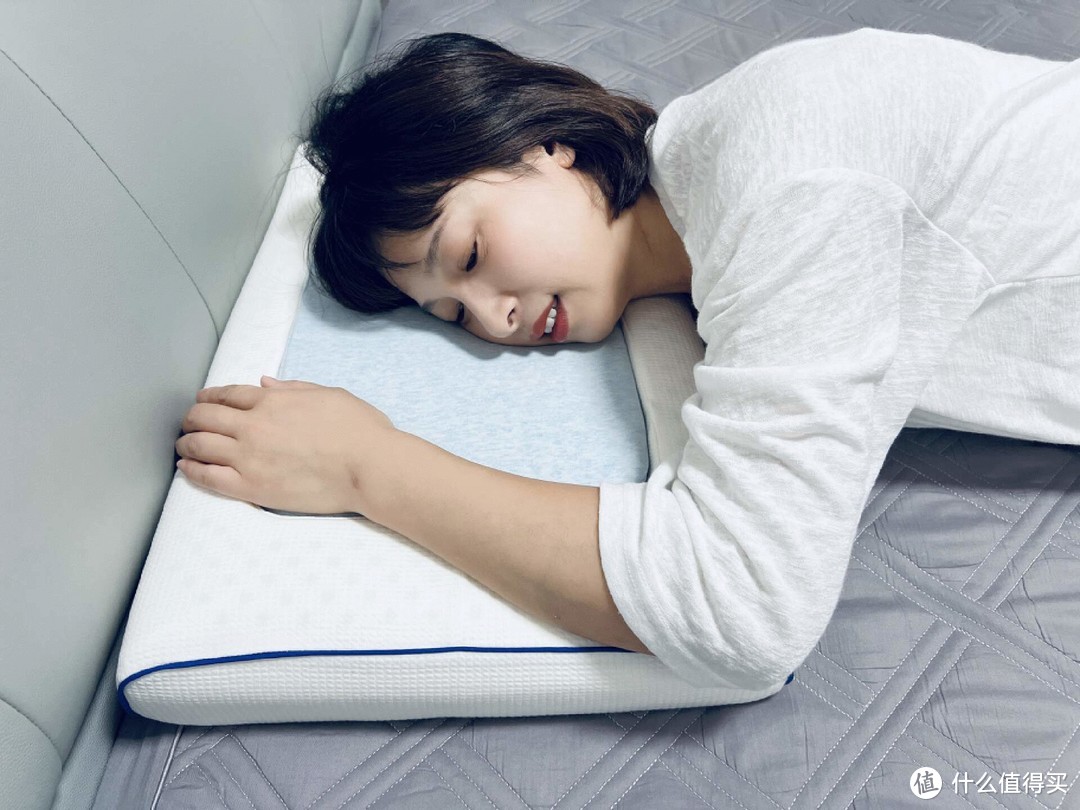 新一代健康枕头，用科学诠释睡眠，祐觉回型枕