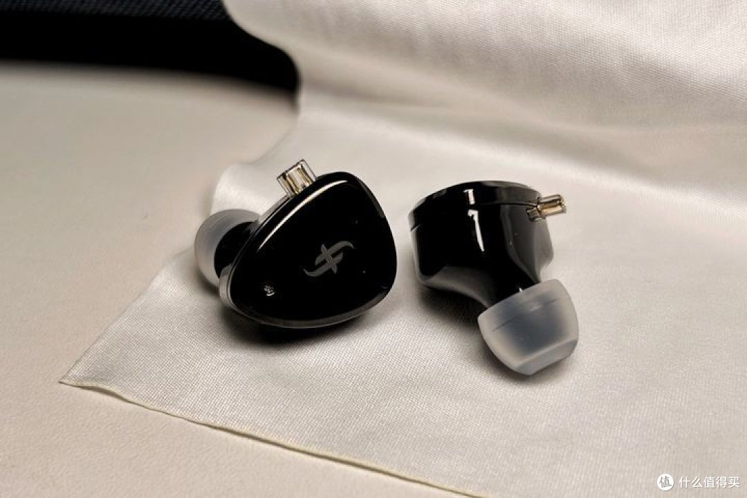 兴戈em6l圈铁入耳耳机体验tds出品