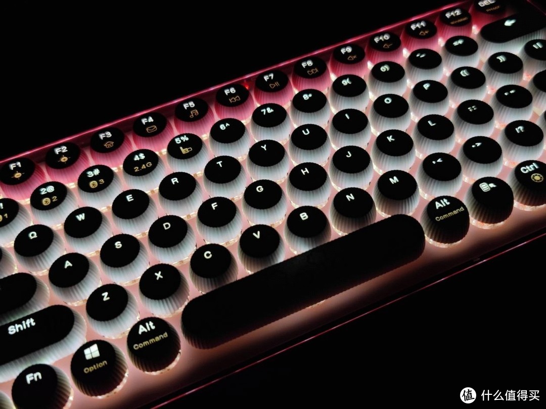 无法抗拒的少女粉 手感有毒的国产轴：雷柏ralemo Pre5多模机械键盘体验