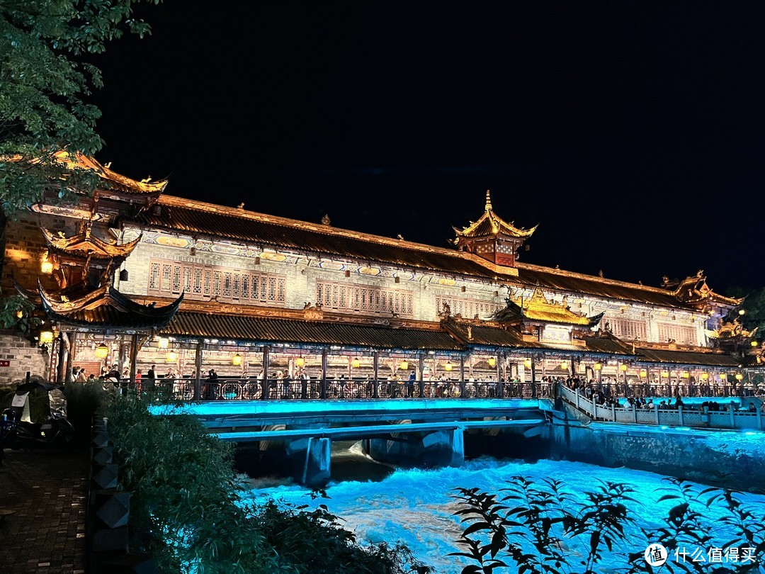 不是吧，来了都江堰居然不看夜景？？