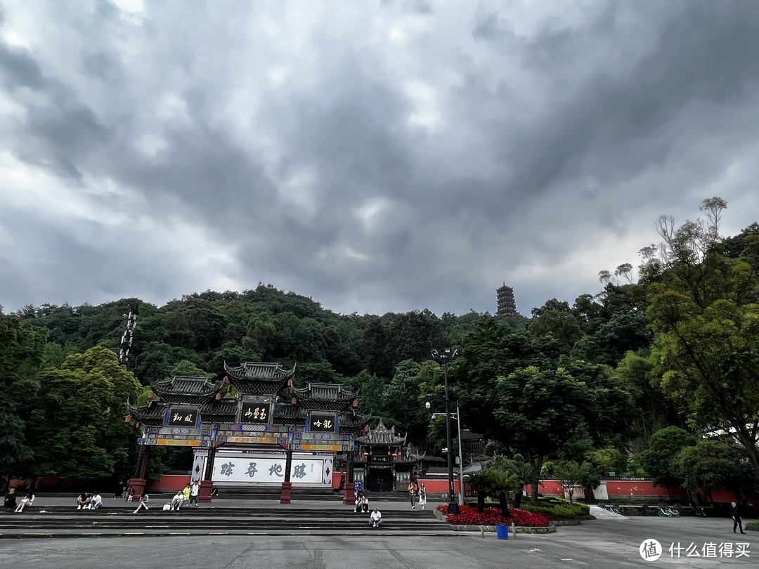 不是吧，来了都江堰居然不看夜景？？