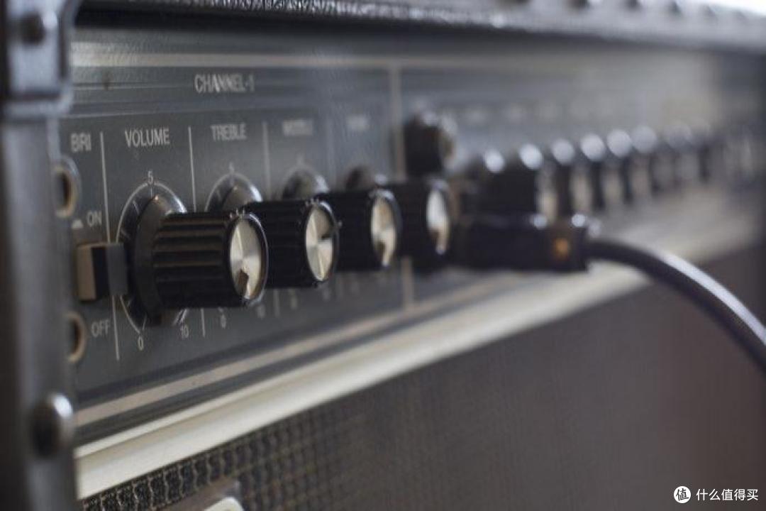 2023年电吉他音箱推荐：从罗兰、芬达、Marshall到雅马哈都有，音箱推力并非很关键
