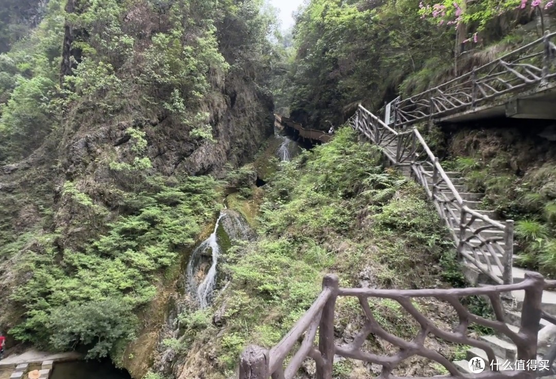 避暑旅游好去处-贵州铜仁大峡谷！