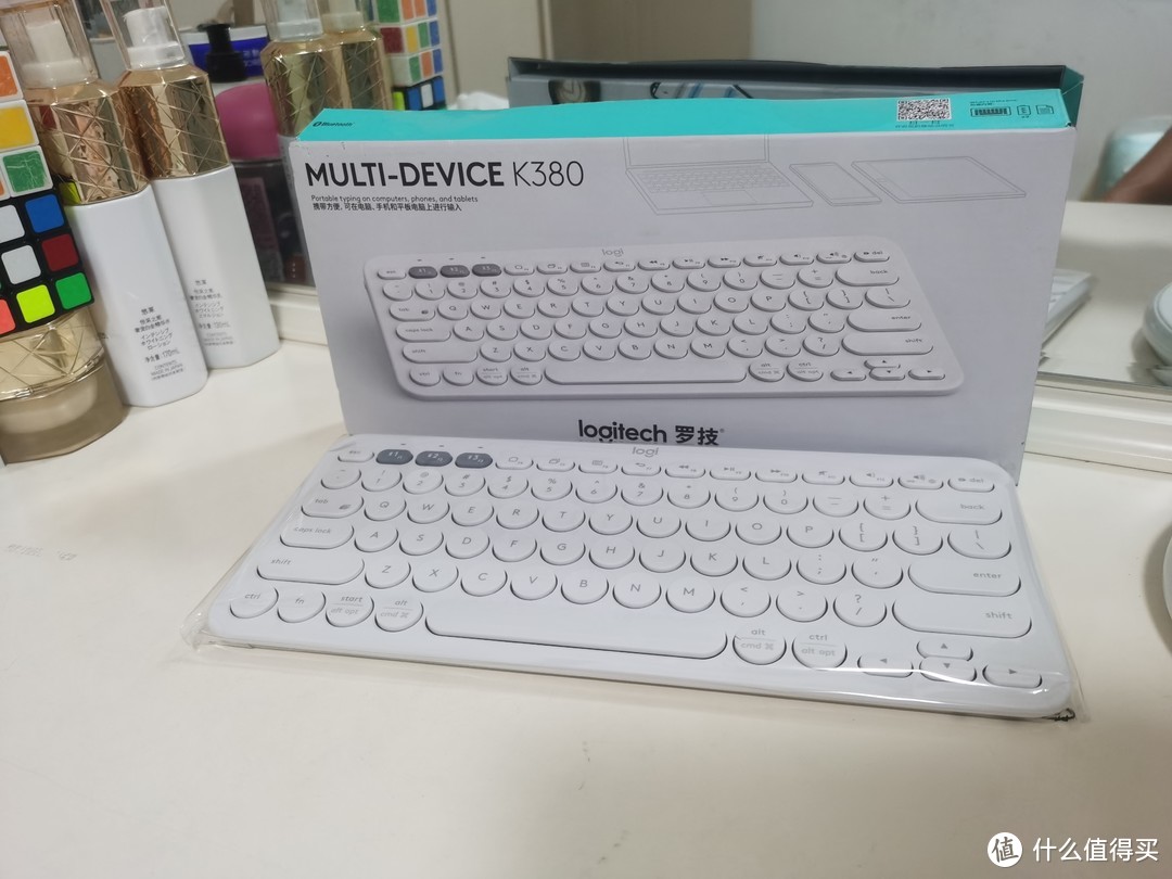 罗技K380蓝牙键盘：舒适连接，打造高效生活