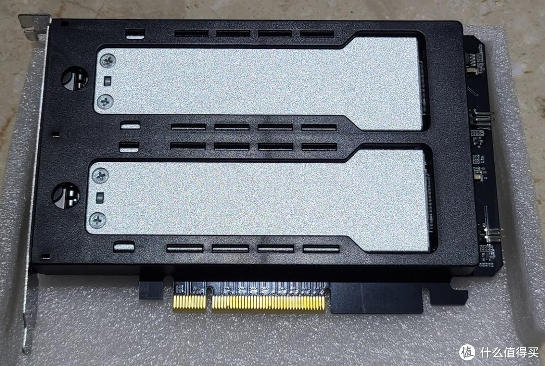 【开箱简测】ICY DOCK MB842MP-B 双盘位 M.2 NVMe SSD硬盘抽取盒