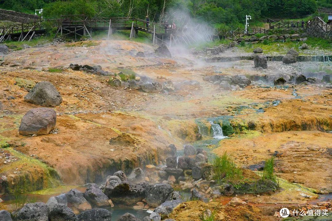 游天池、泡温泉、穿越丛林……快来长白山享受22度的清凉夏天！