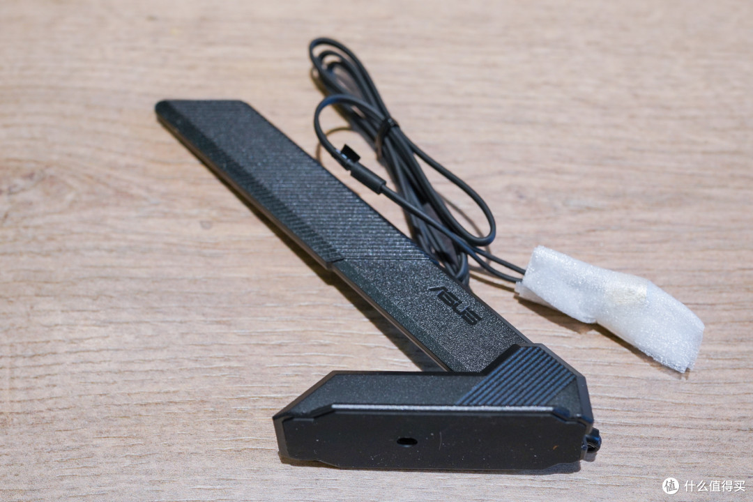 附带WIFI 6E无线网卡天线