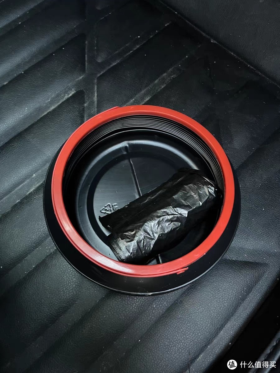 “车内垃圾桶：实用与便捷的选择”