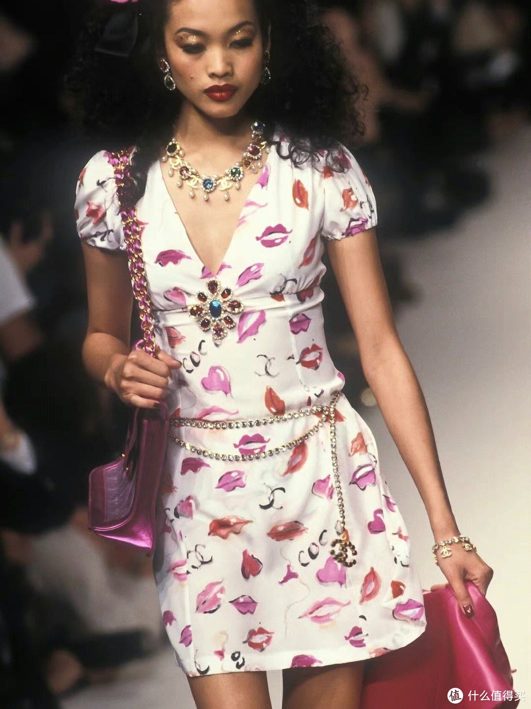 来自Chanel,spring,1995