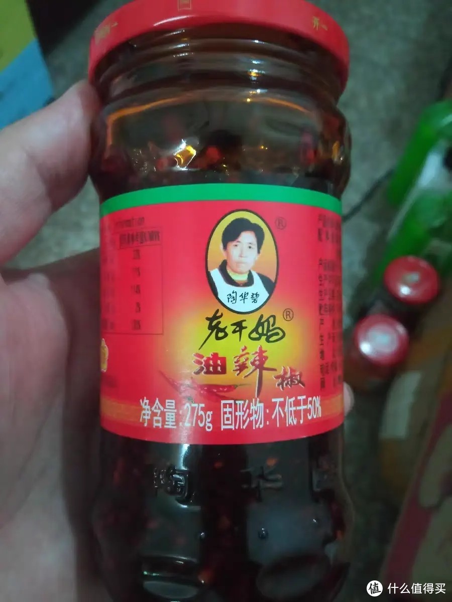 老干妈干煸肉丝，辣香四溢的家常菜