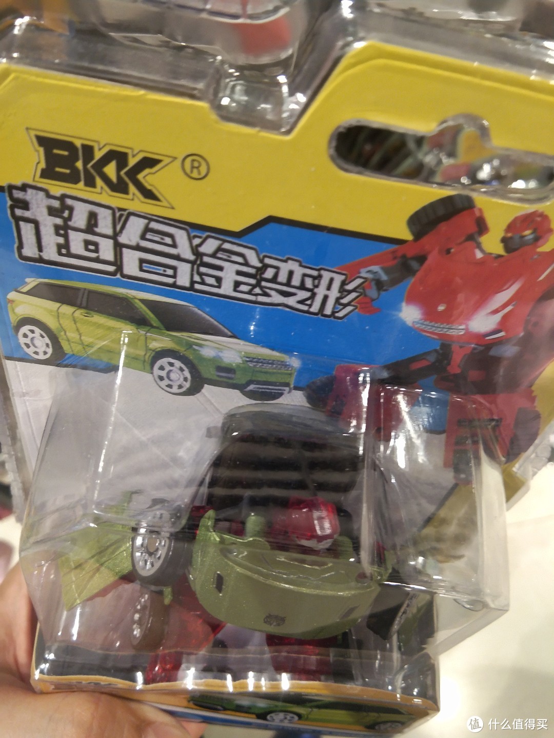 绿色路虎车变身机器人儿童玩具
