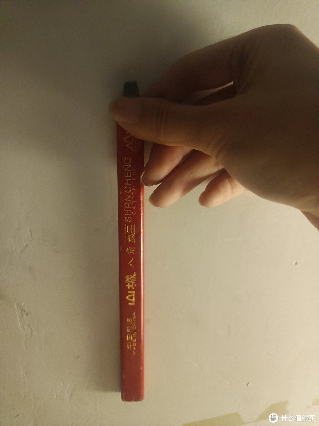 喜欢这支笔，它可以用来写字，而且画比较粗的线，可以做标记