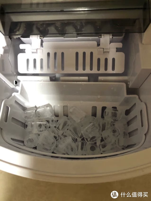 奥克斯家用制冰机：为家庭带来便利与清凉