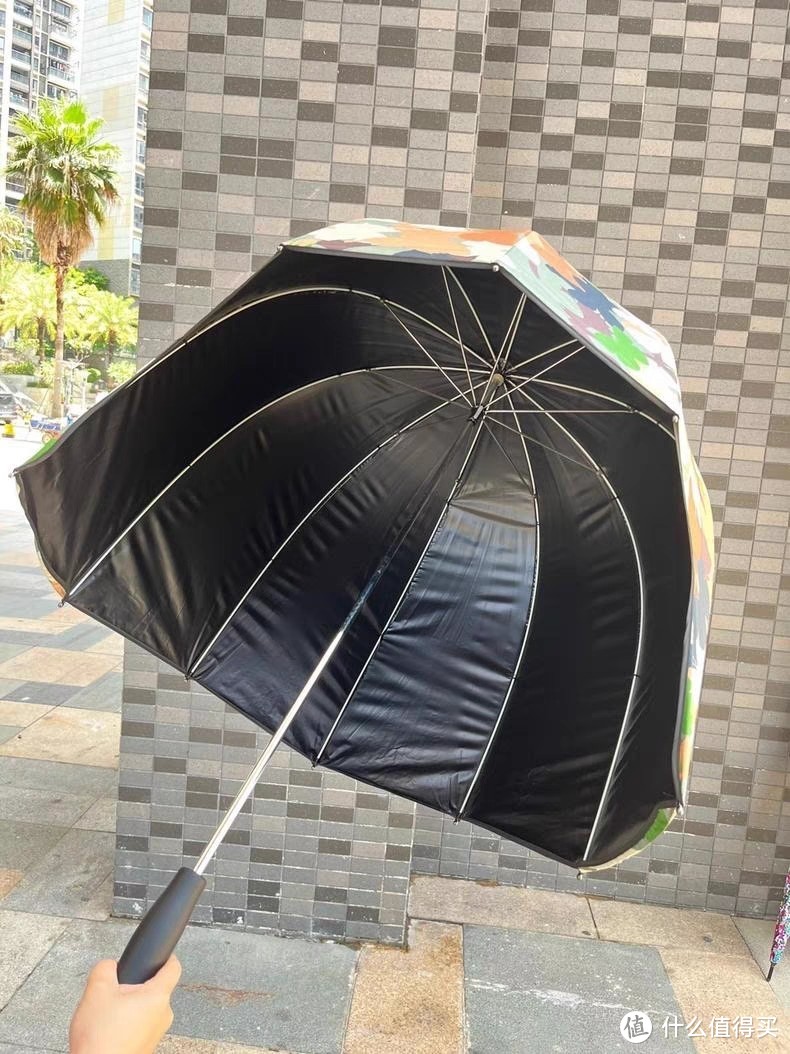 “创意卖萌雨伞，雨天也能萌萌哒！