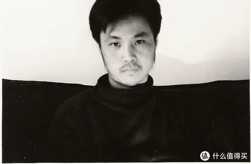 1991年在浙江嘉兴创作《在细雨中呼喊》时期的余华