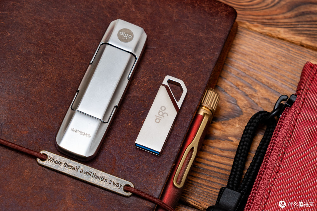 重量仅64g传输速度可达220mbs最高温度38aigou315高速u盘评测