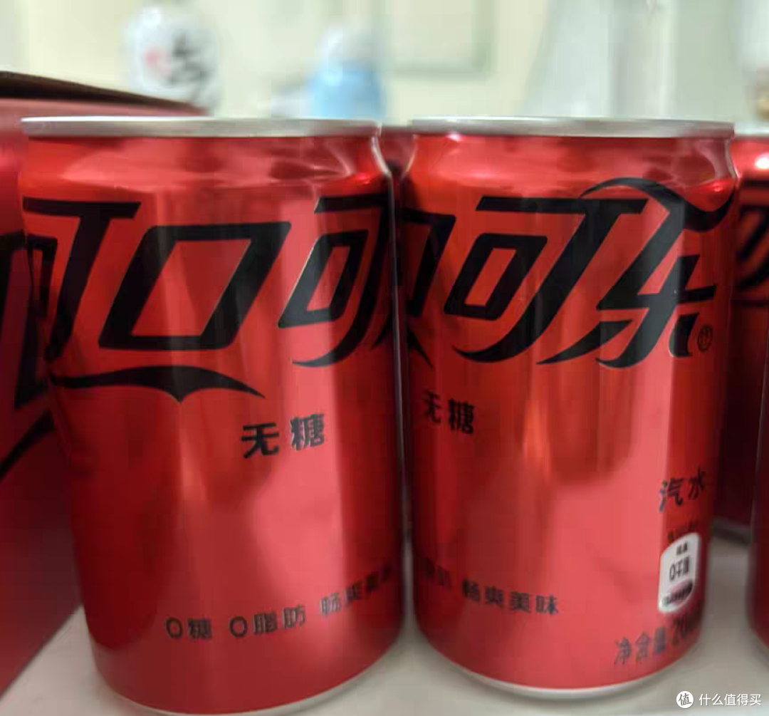 可口可乐迷你罐装好喝又小巧